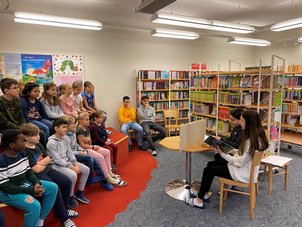 Lochau_Buecherei_VORLESEAKTION_MS_und_VS_Weihnachtsbuch_18-12-2019__1_