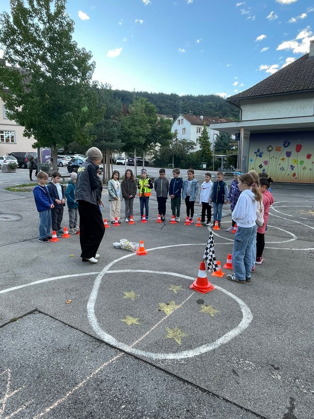 Mediathek_-_2_von_9__1_